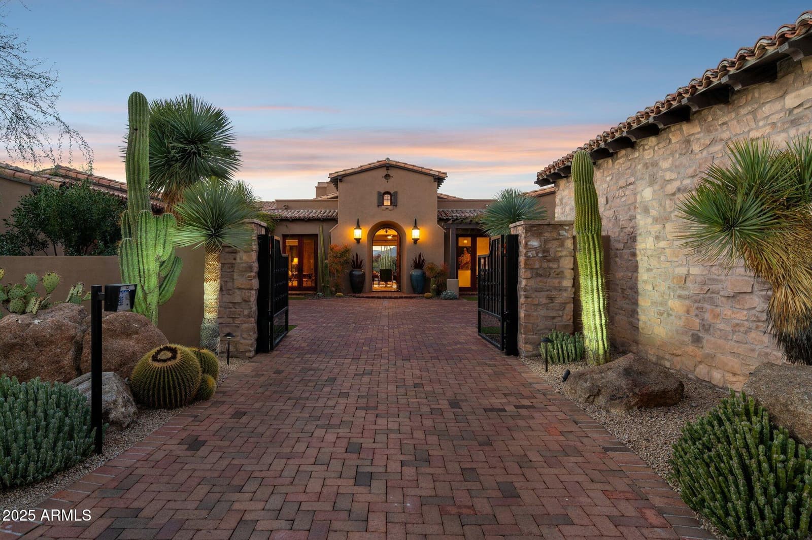 10986 E WILDCAT HILL Road, Scottsdale, AZ 85262 — photo 1 of 49