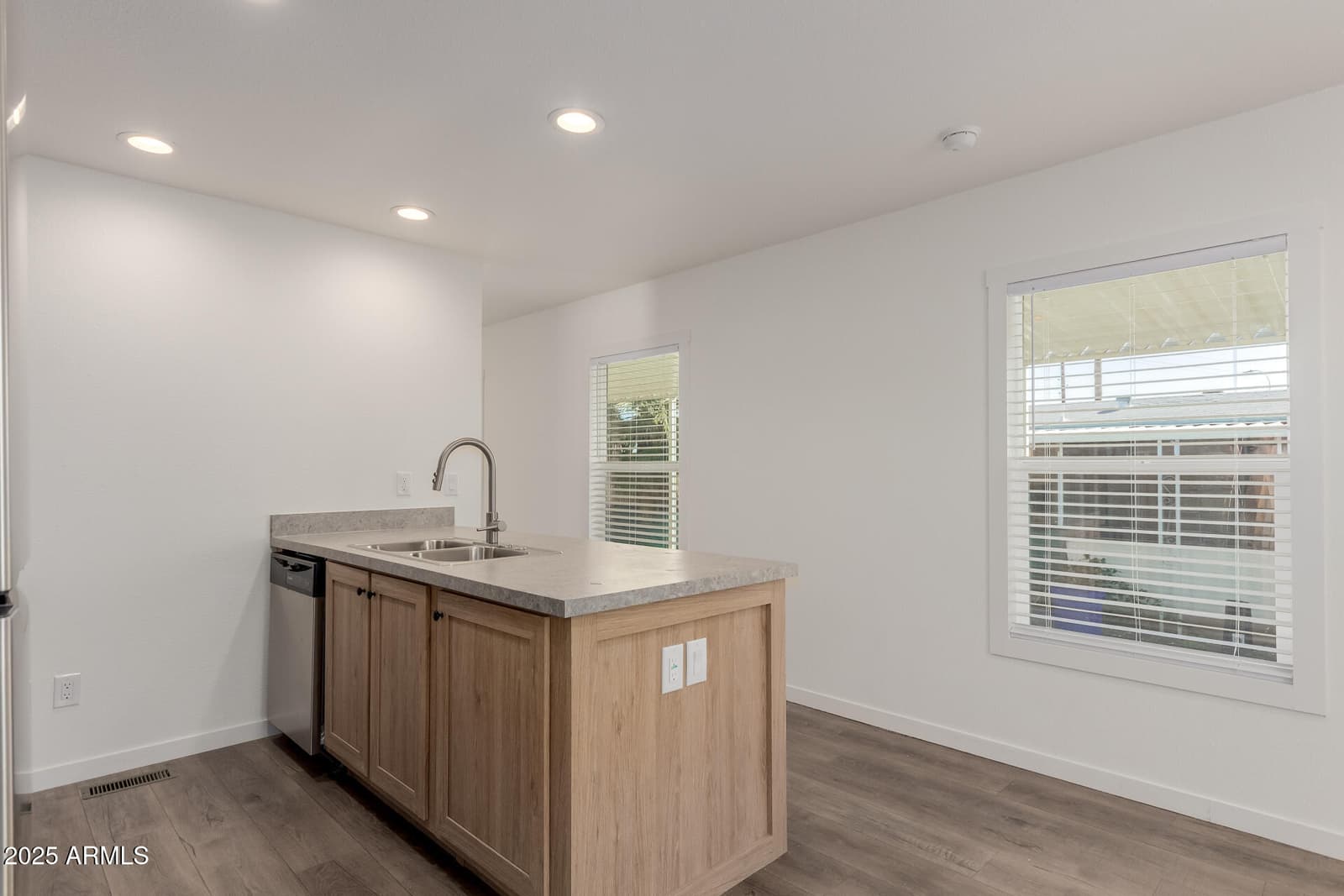 5201 W CAMELBACK Road A172, Phoenix, AZ 85031 — photo 6 of 13