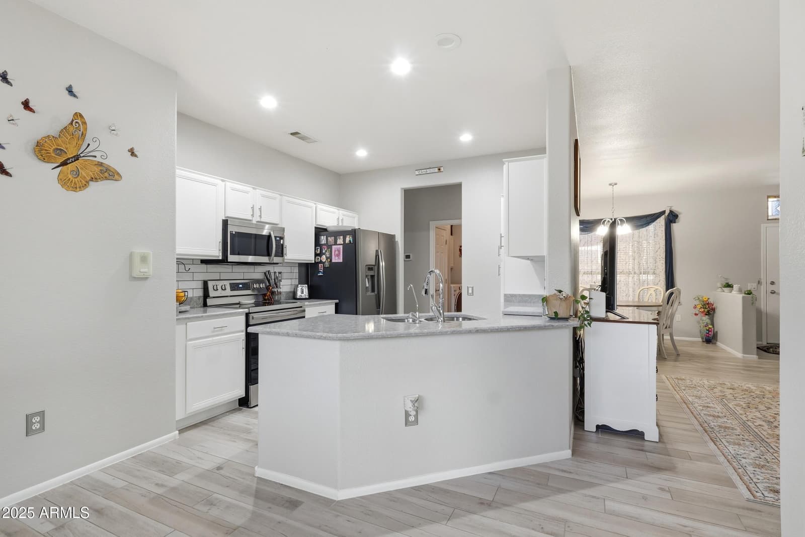 18180 N SHIMMER Lane, Surprise, AZ 85374 — photo 10 of 44