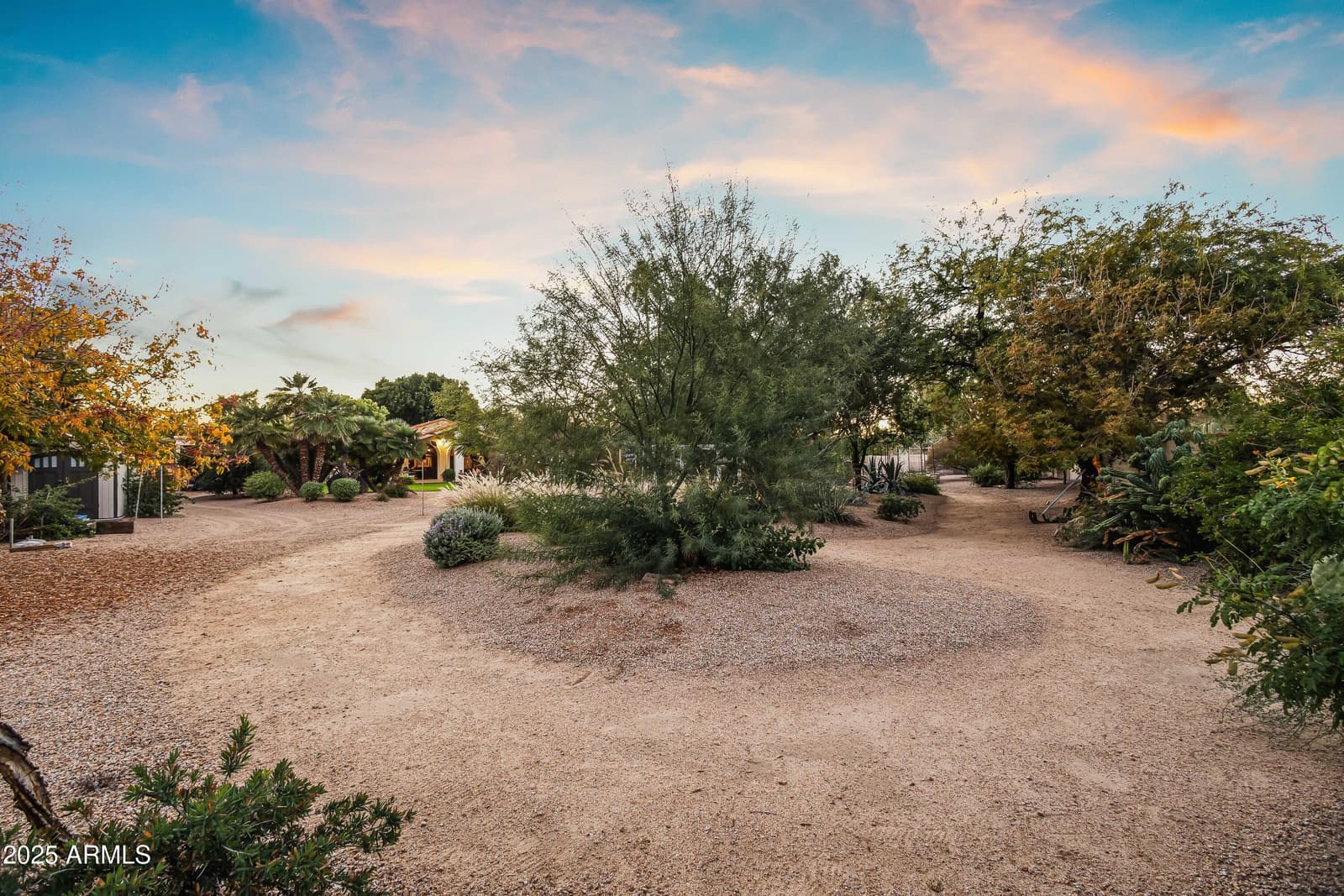 8150 E APPALOOSA Trail, Scottsdale, AZ 85258 — photo 9 of 48
