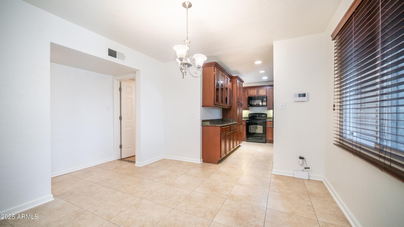 1728 W Avalon Drive, Phoenix, AZ 85015 — photo 8 of 32