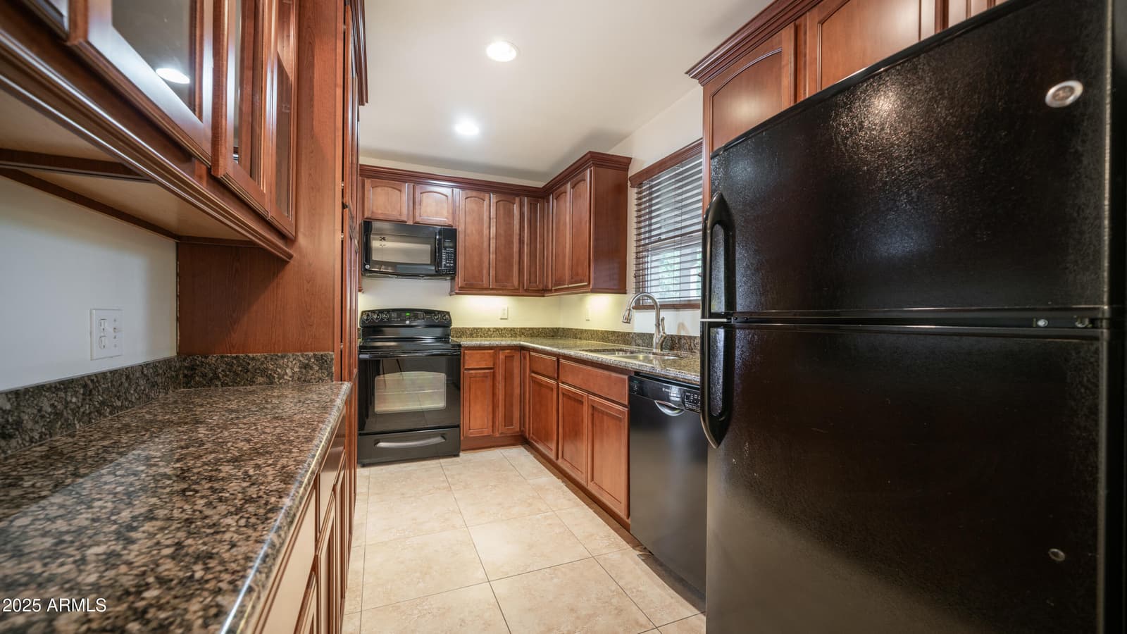 1728 W Avalon Drive, Phoenix, AZ 85015 — photo 3 of 32