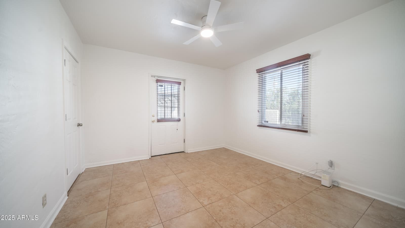 1728 W Avalon Drive, Phoenix, AZ 85015 — photo 14 of 32