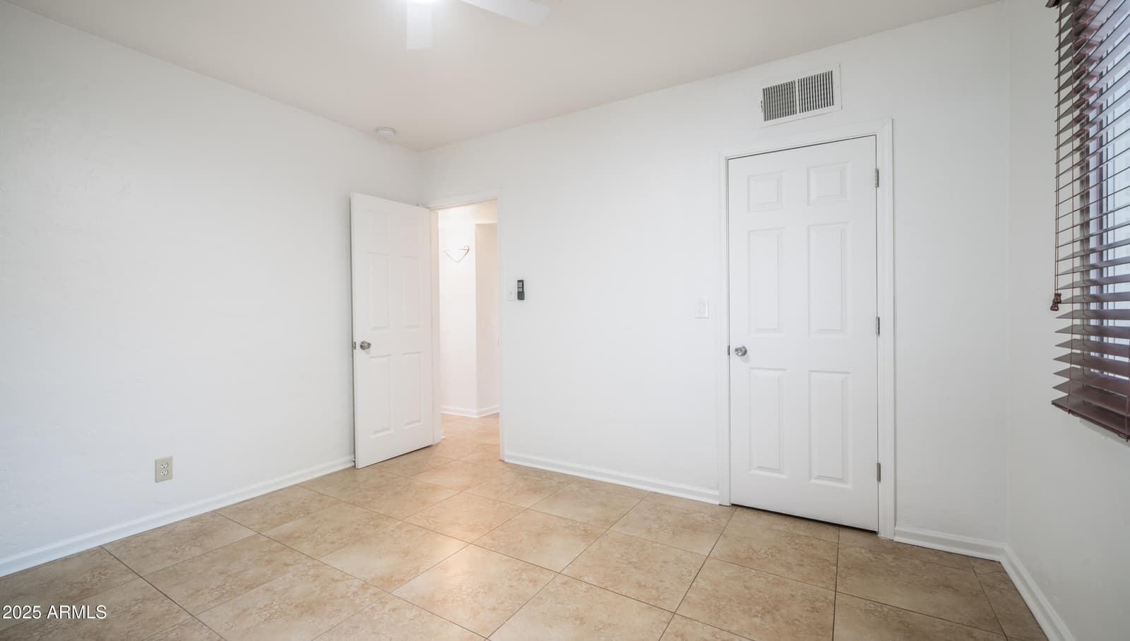 1728 W Avalon Drive, Phoenix, AZ 85015 — photo 13 of 32