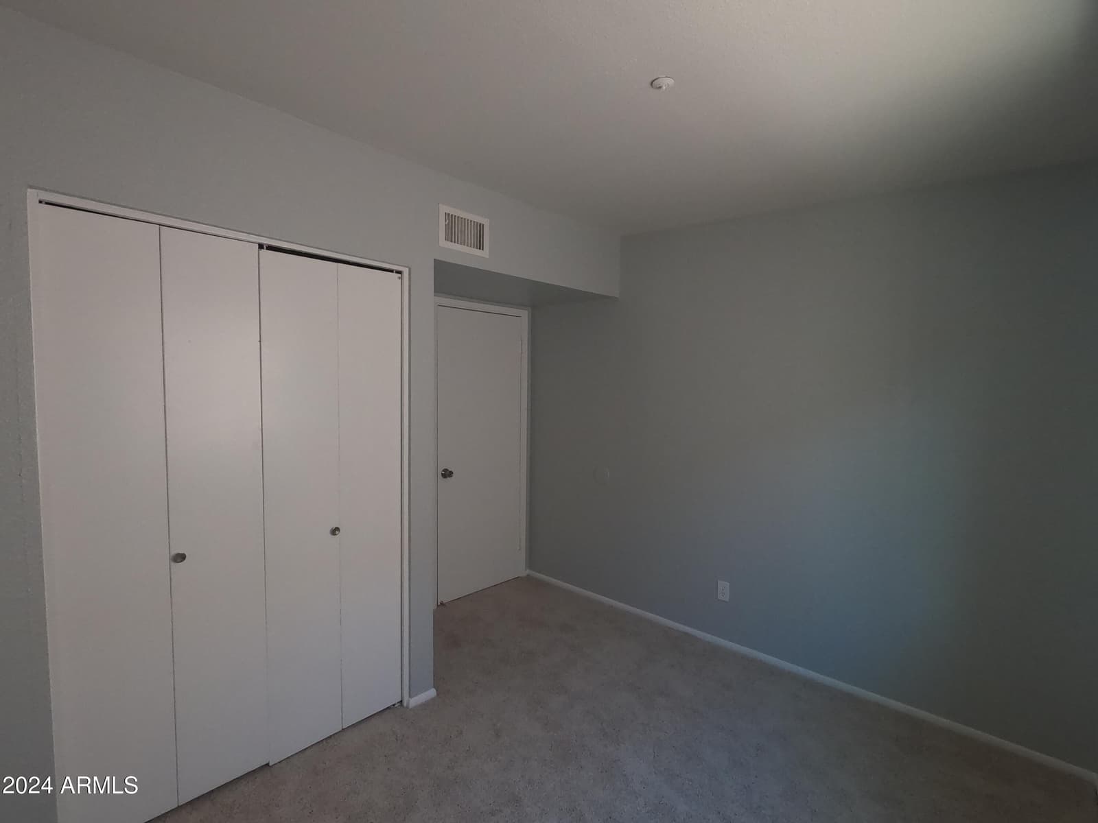 6302 N 64TH Drive 14, Glendale, AZ 85301 — photo 3 of 14