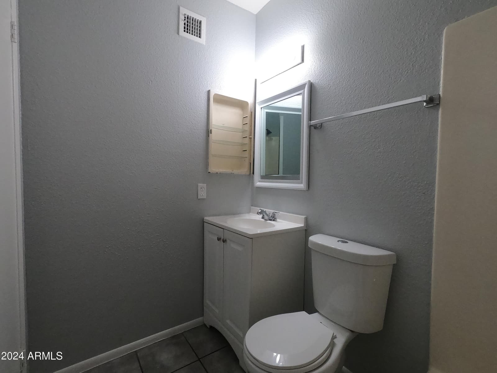 6302 N 64TH Drive 14, Glendale, AZ 85301 — photo 8 of 14
