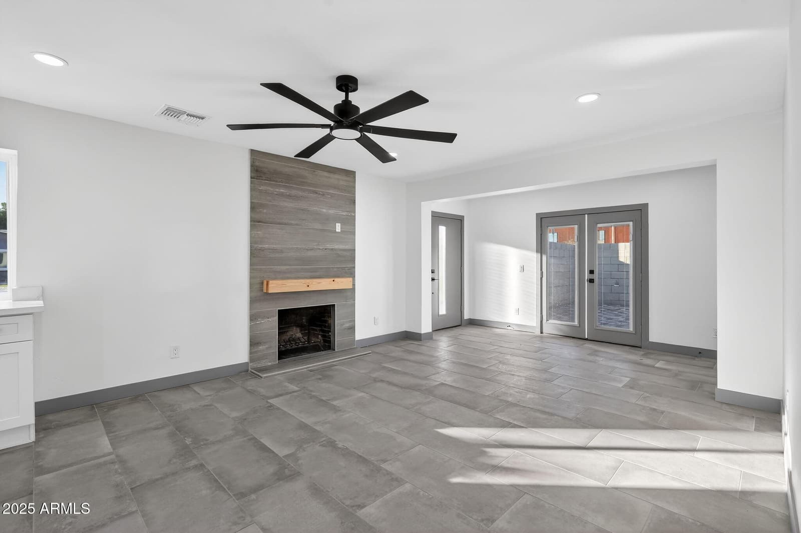 3241 N 27th Place, Phoenix, AZ 85016 — photo 2 of 25