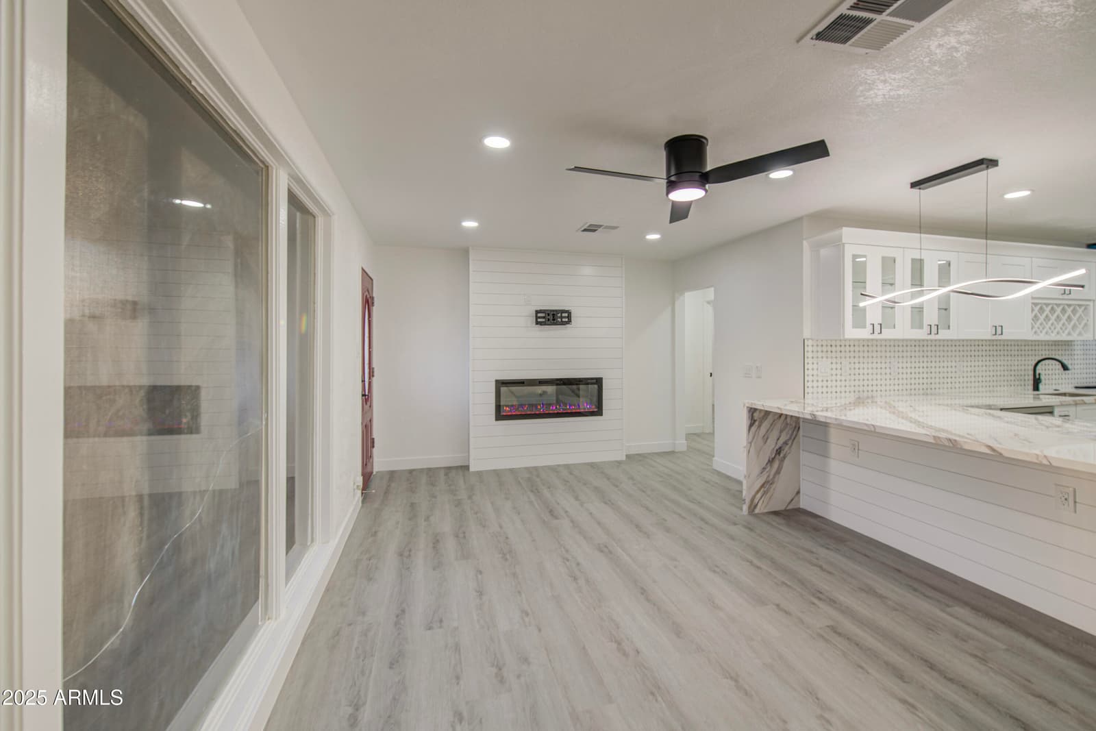 314 W Monterosa Street, Phoenix, AZ 85013 — photo 8 of 40