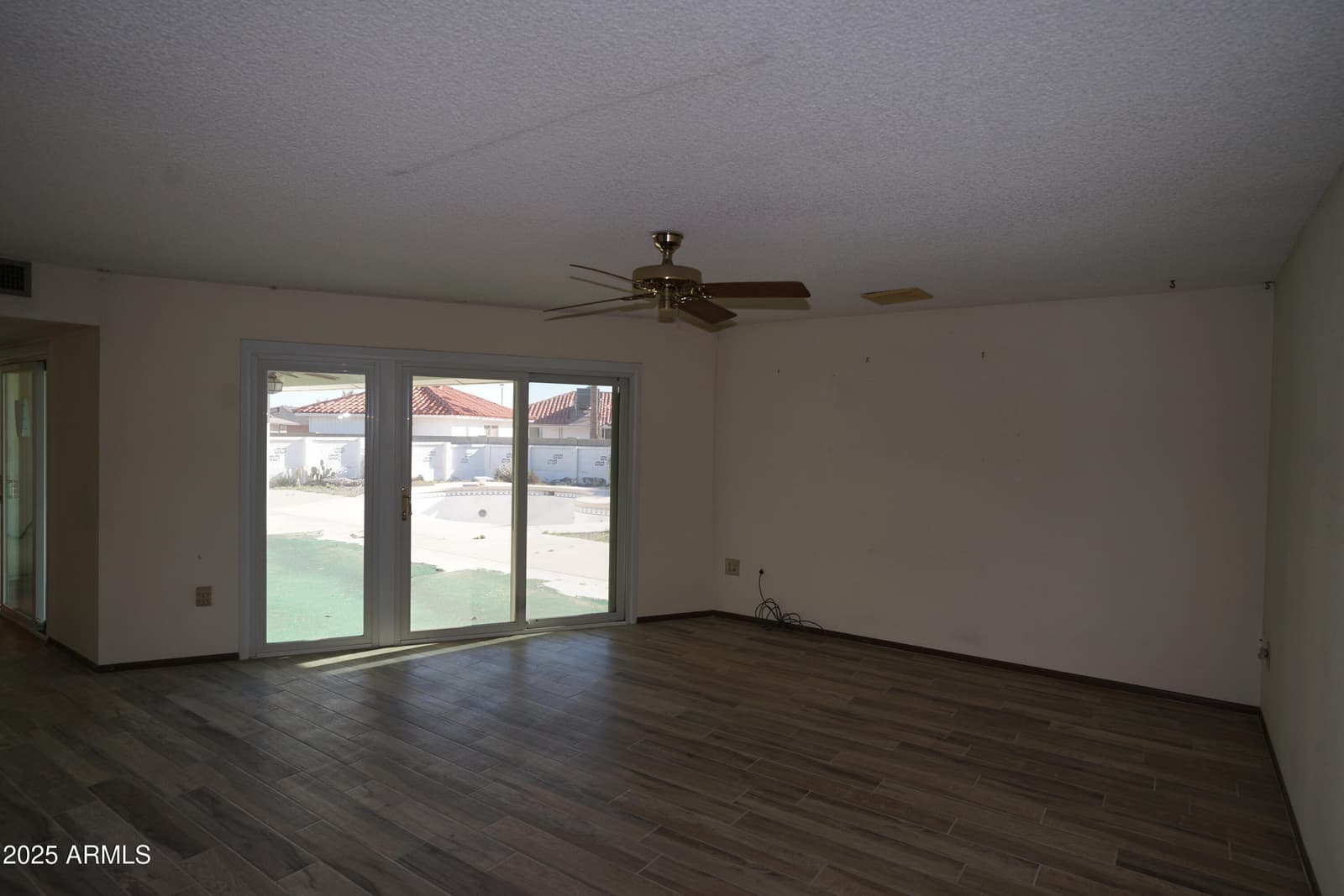 9803 W PEBBLE BEACH Drive, Sun City, AZ 85351 — photo 15 of 32