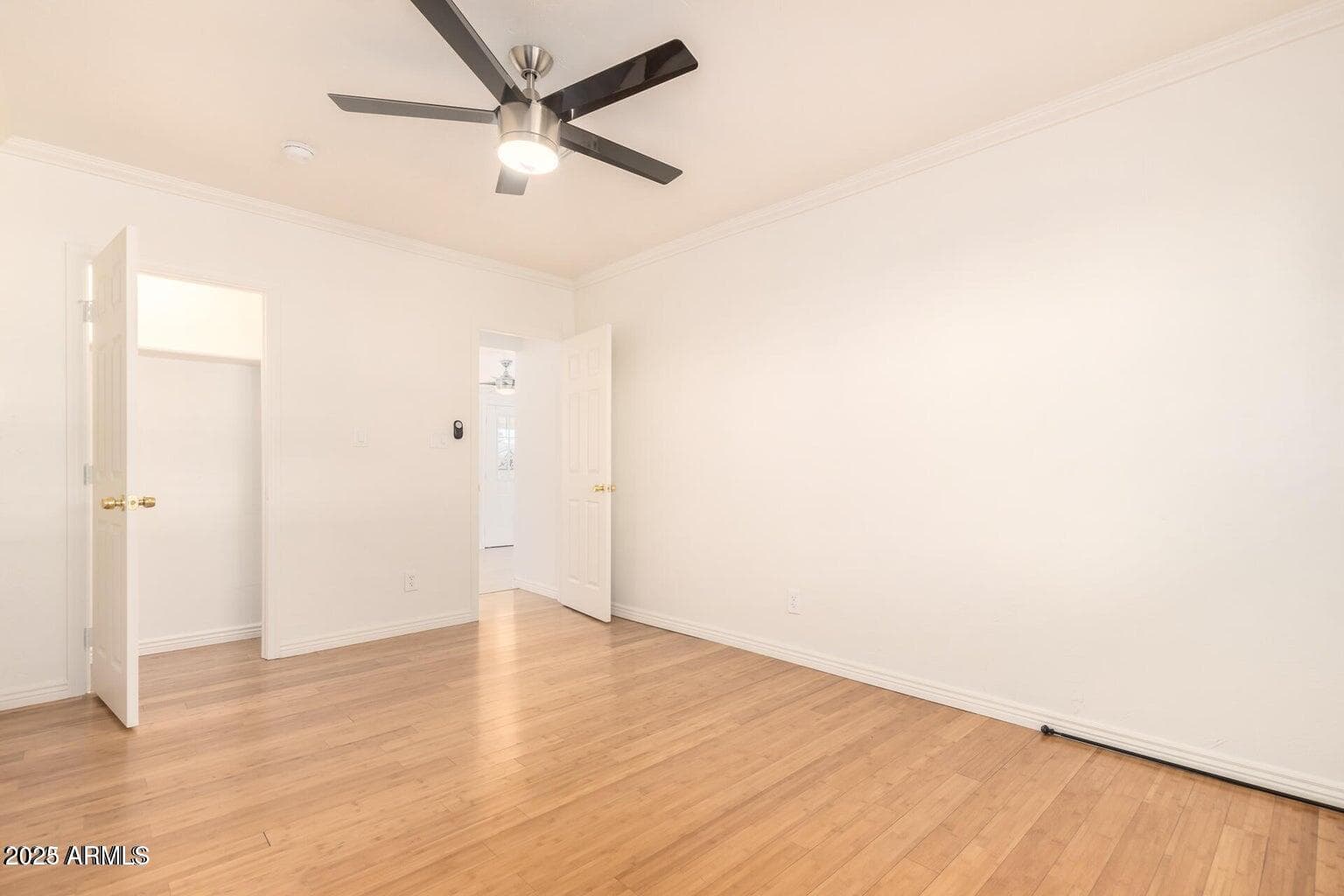2023 E CLARENDON Avenue, Phoenix, AZ 85016 — photo 11 of 39