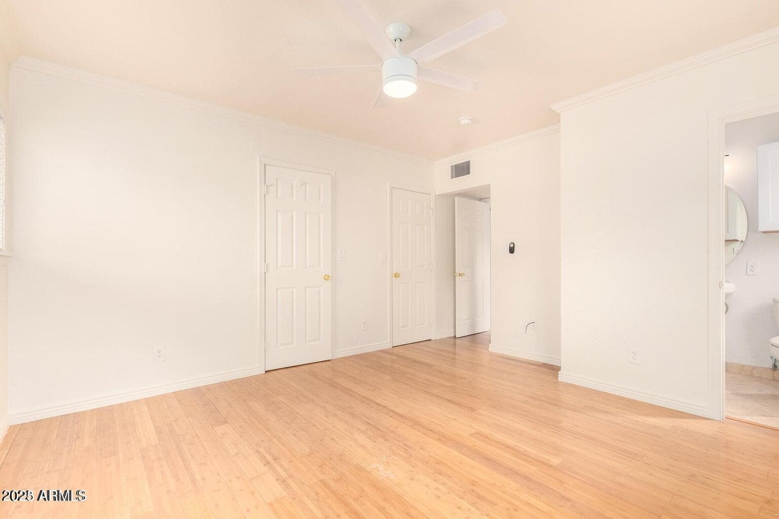 2023 E CLARENDON Avenue, Phoenix, AZ 85016 — photo 13 of 39