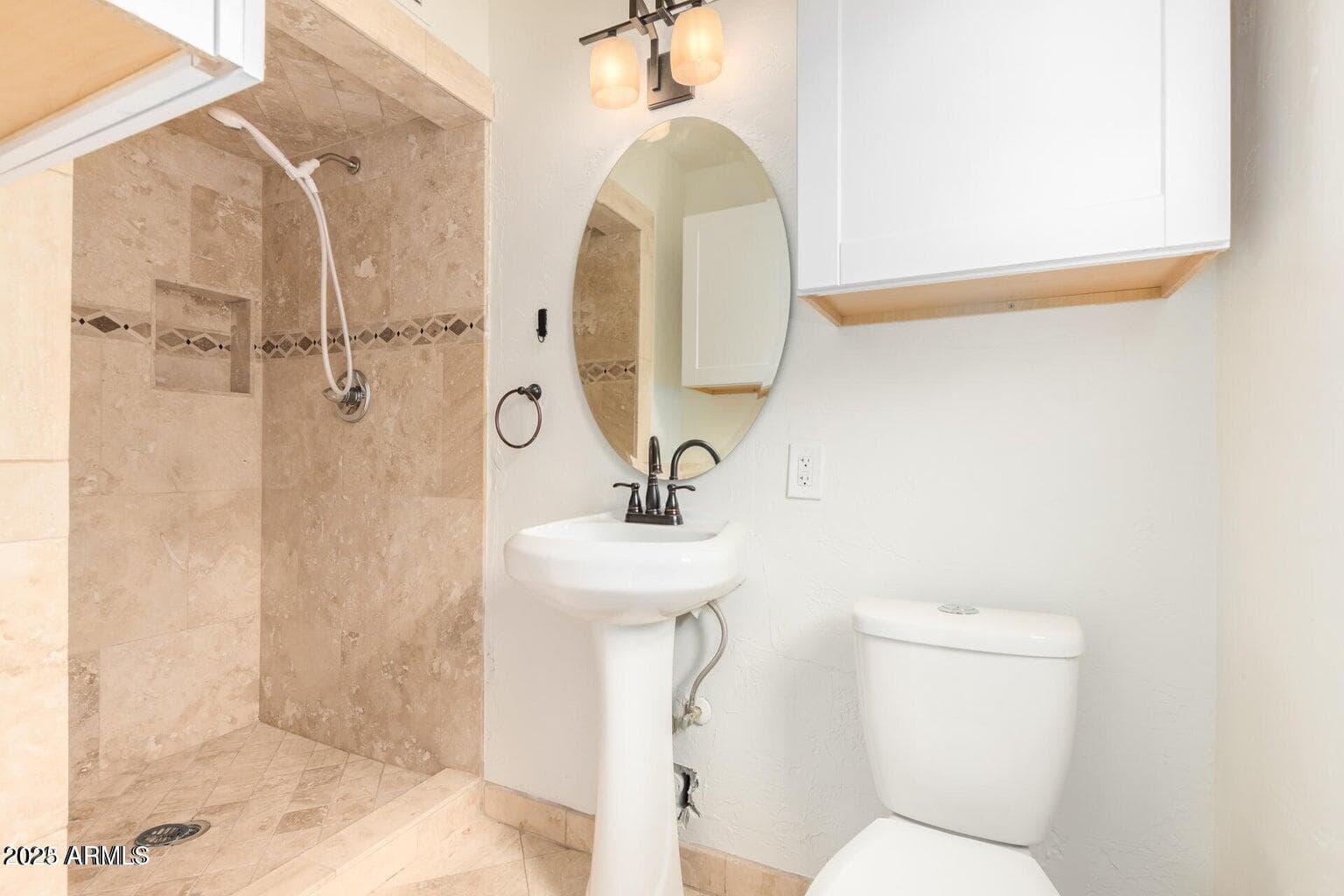 2023 E CLARENDON Avenue, Phoenix, AZ 85016 — photo 15 of 39
