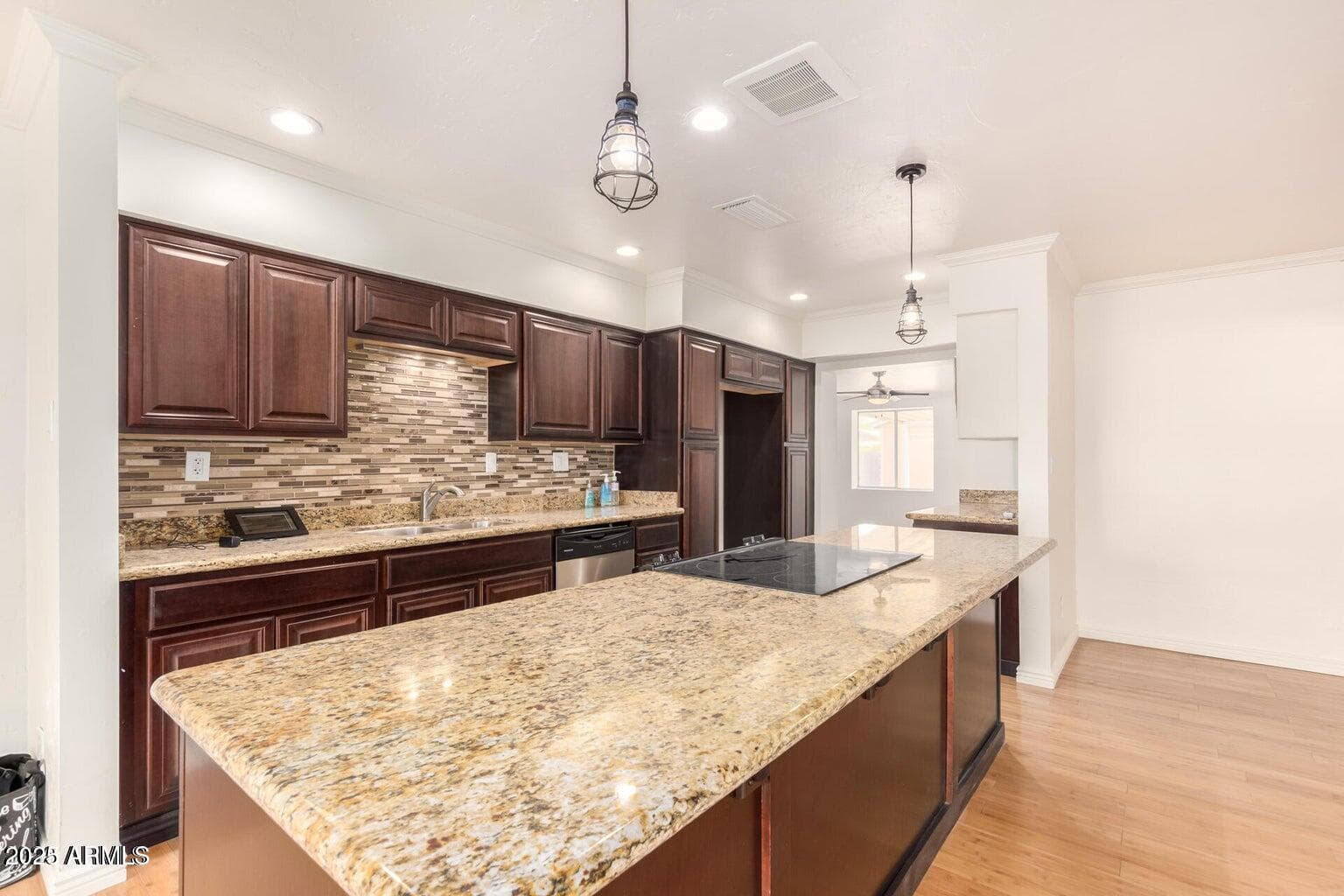 2023 E CLARENDON Avenue, Phoenix, AZ 85016 — photo 18 of 39
