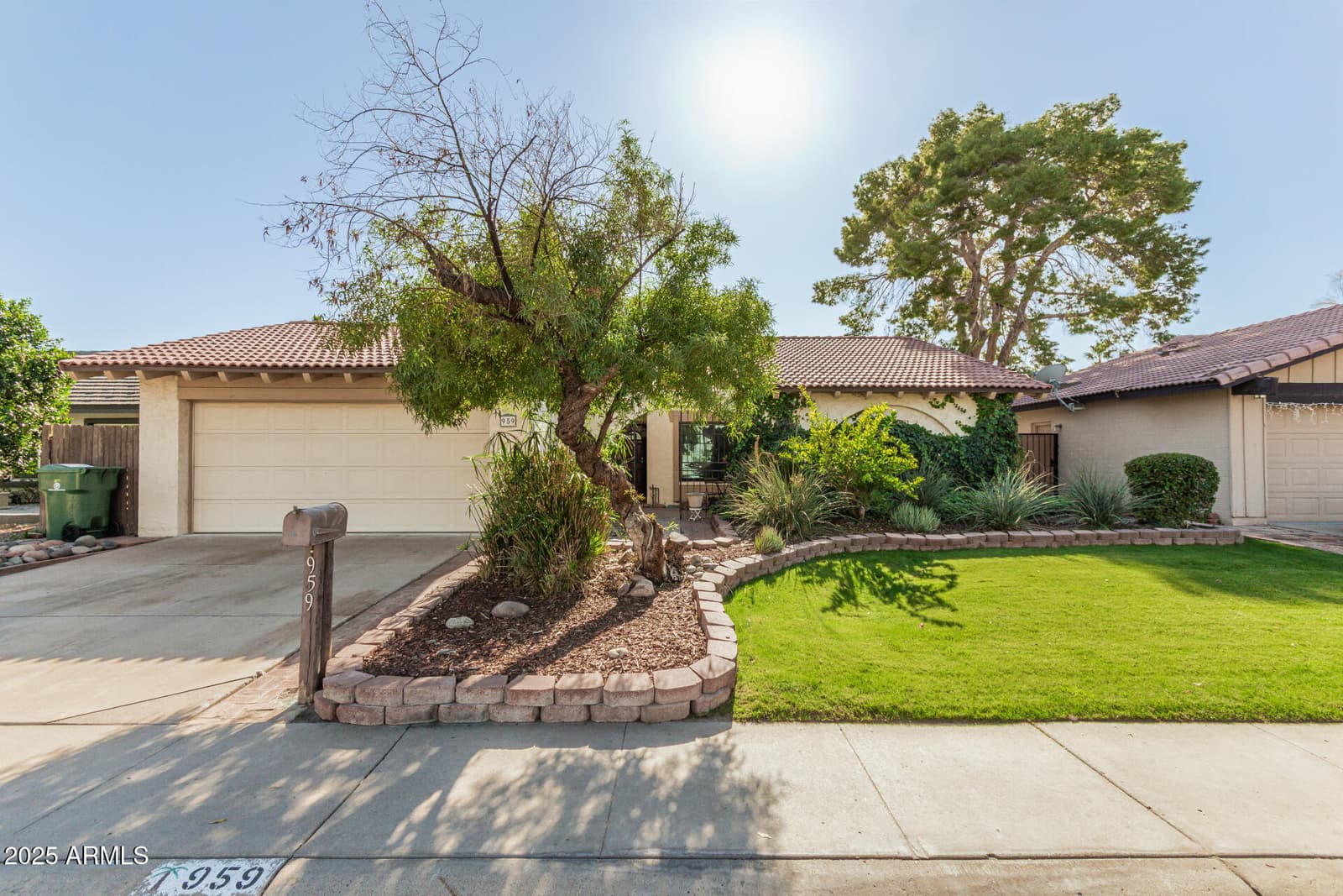 959 E LOBSTER TRAP Lane, Tempe, AZ 85283 — photo 1 of 36