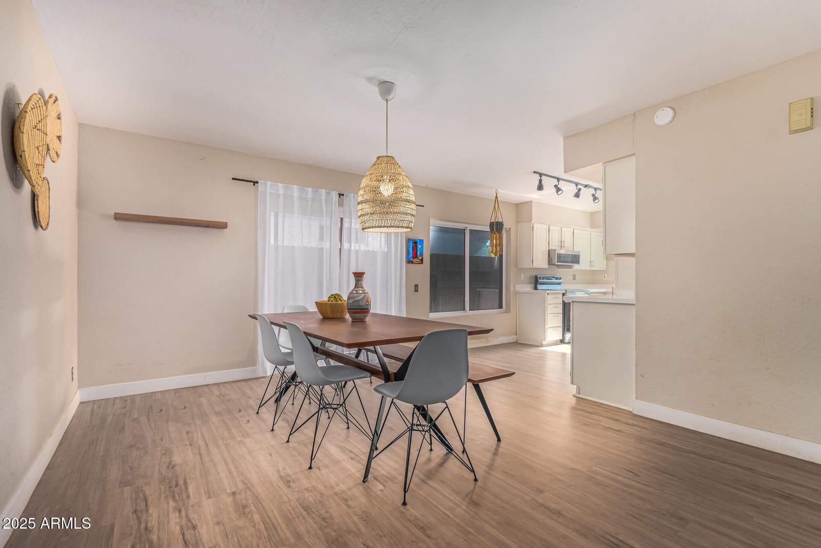 959 E LOBSTER TRAP Lane, Tempe, AZ 85283 — photo 10 of 36