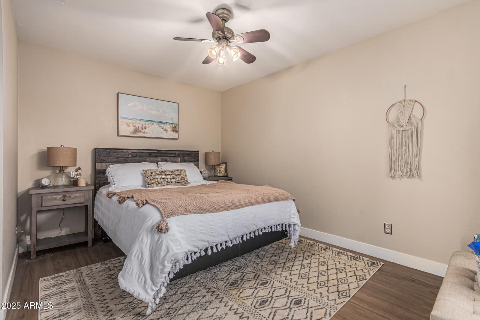 959 E LOBSTER TRAP Lane, Tempe, AZ 85283 — photo 15 of 36