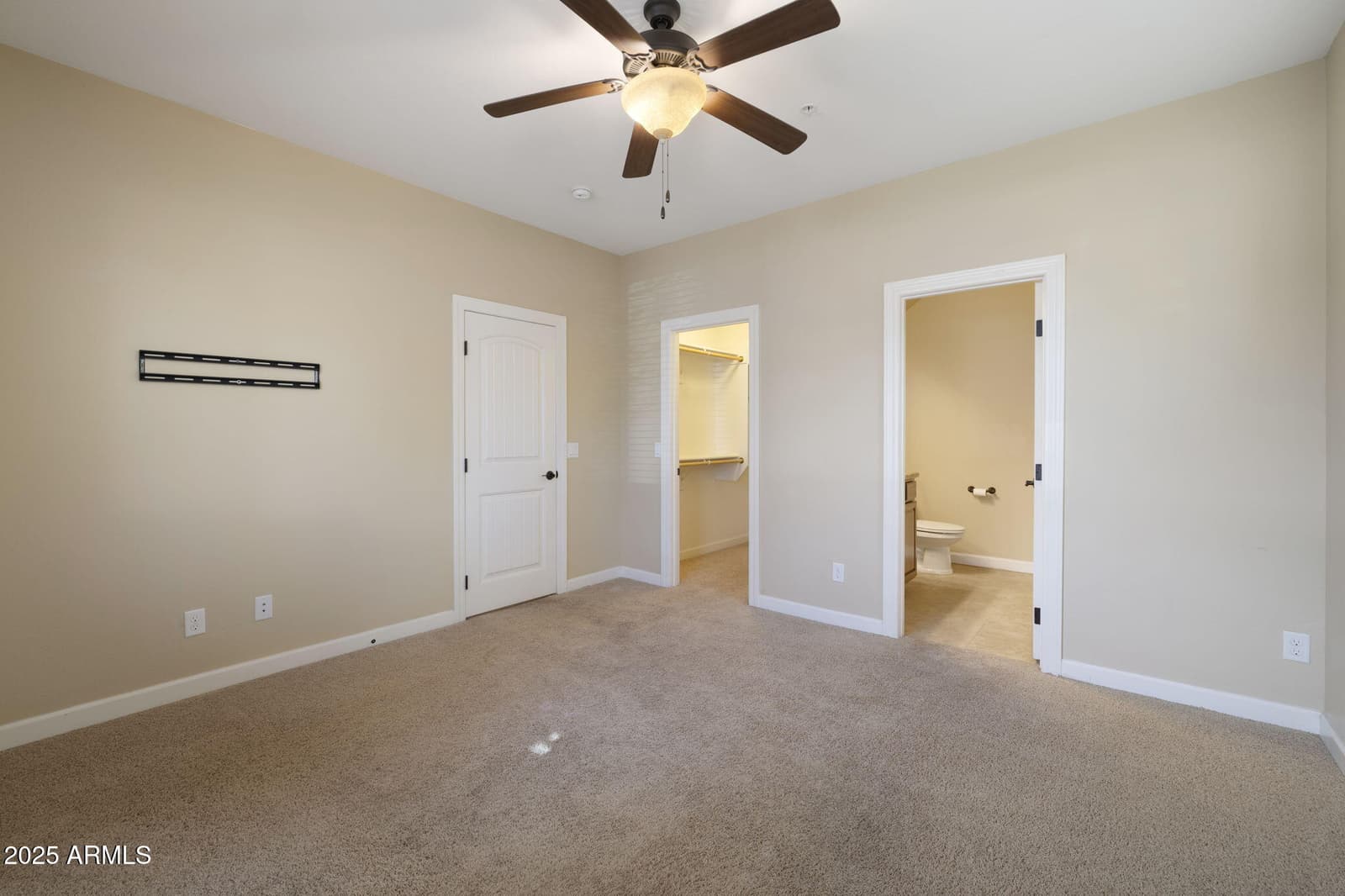 425 E Woodland Drive Drive, Flagstaff, AZ 86001 — photo 9 of 57