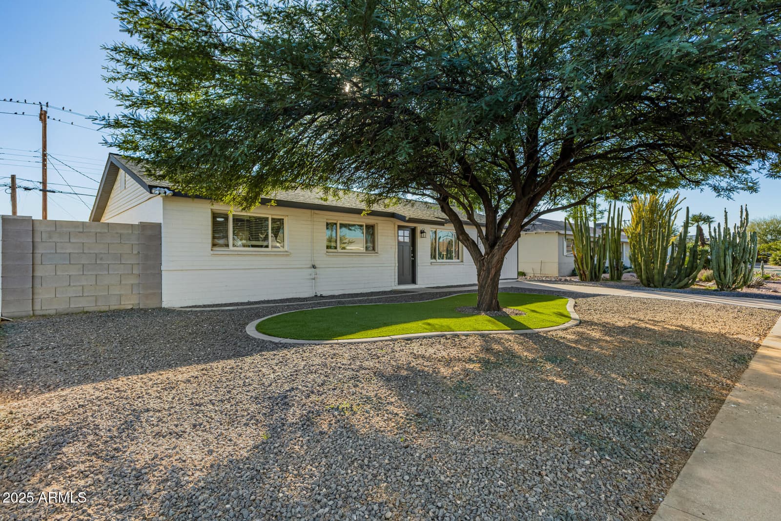331 E PIERCE Street, Tempe, AZ 85288 — photo 2 of 37