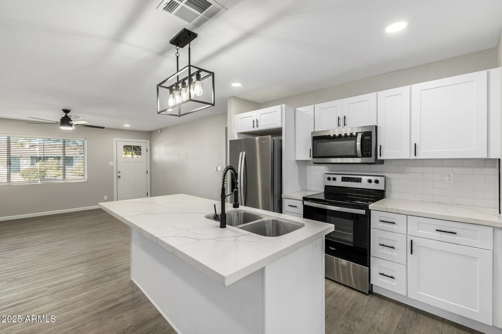 331 E PIERCE Street, Tempe, AZ 85288 — photo 12 of 37