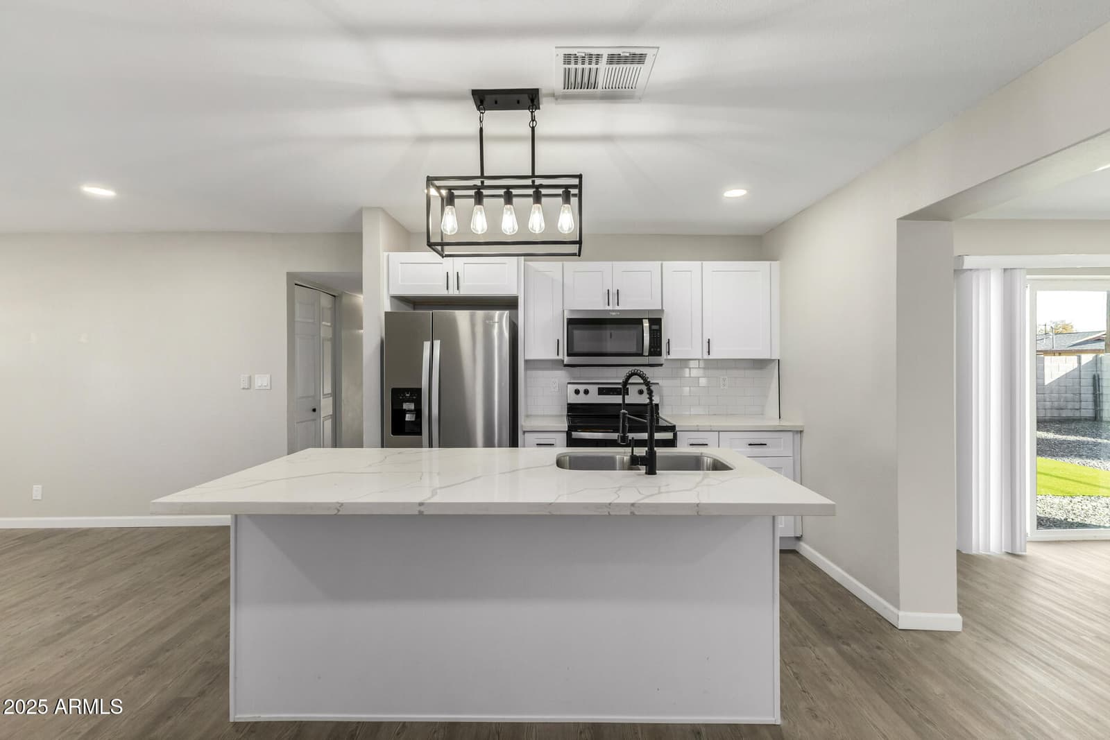 331 E PIERCE Street, Tempe, AZ 85288 — photo 14 of 37
