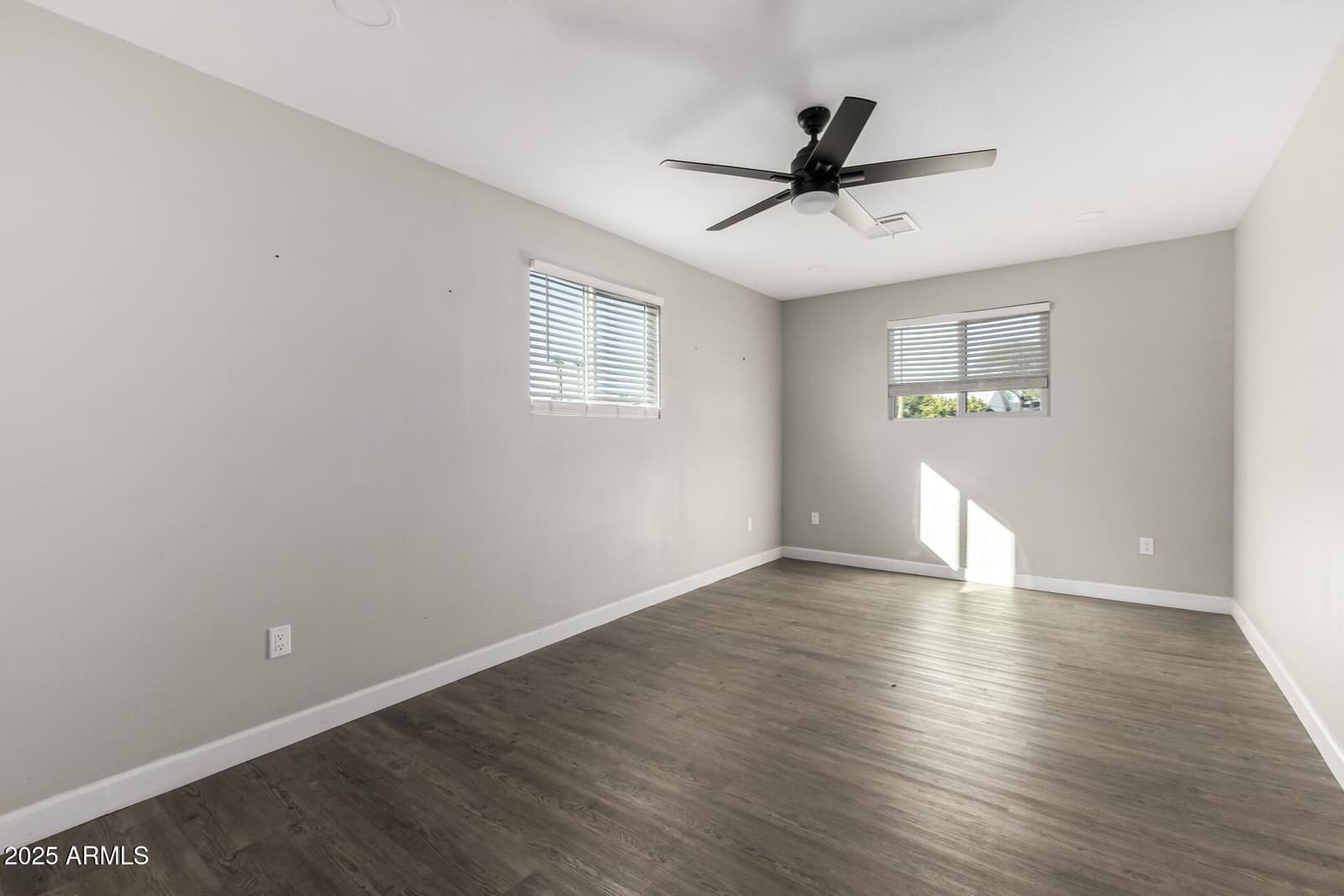 331 E PIERCE Street, Tempe, AZ 85288 — photo 19 of 37