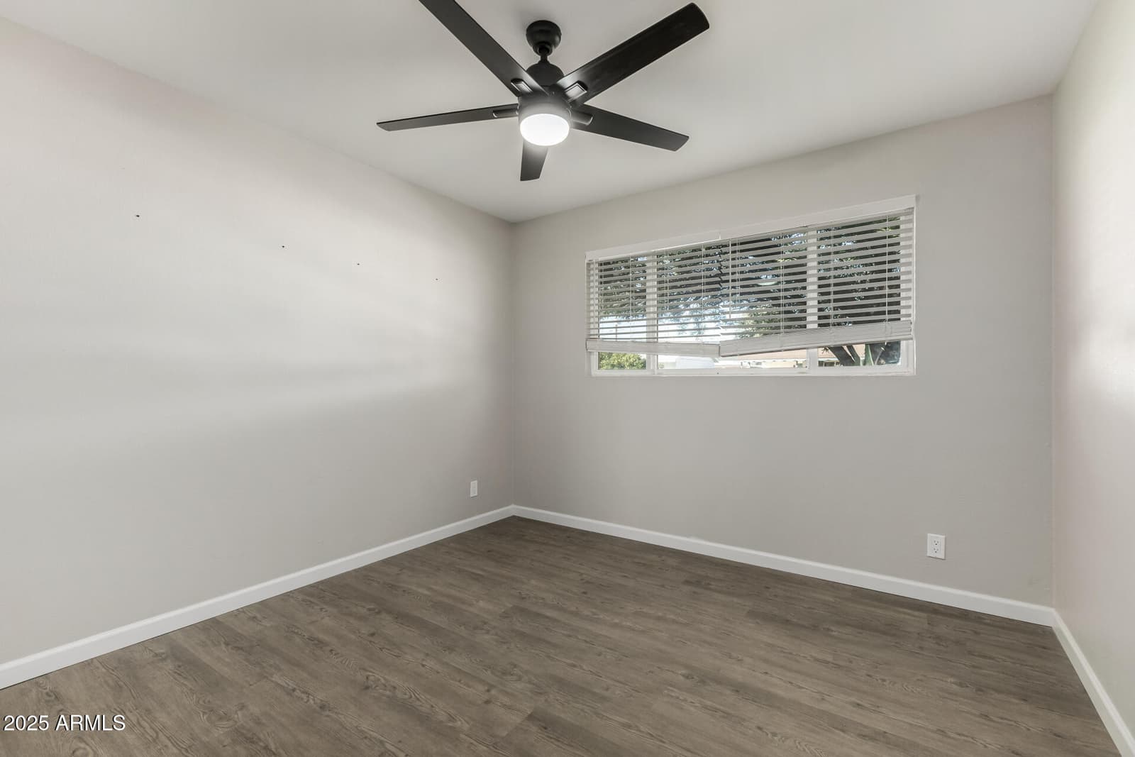 331 E PIERCE Street, Tempe, AZ 85288 — photo 23 of 37