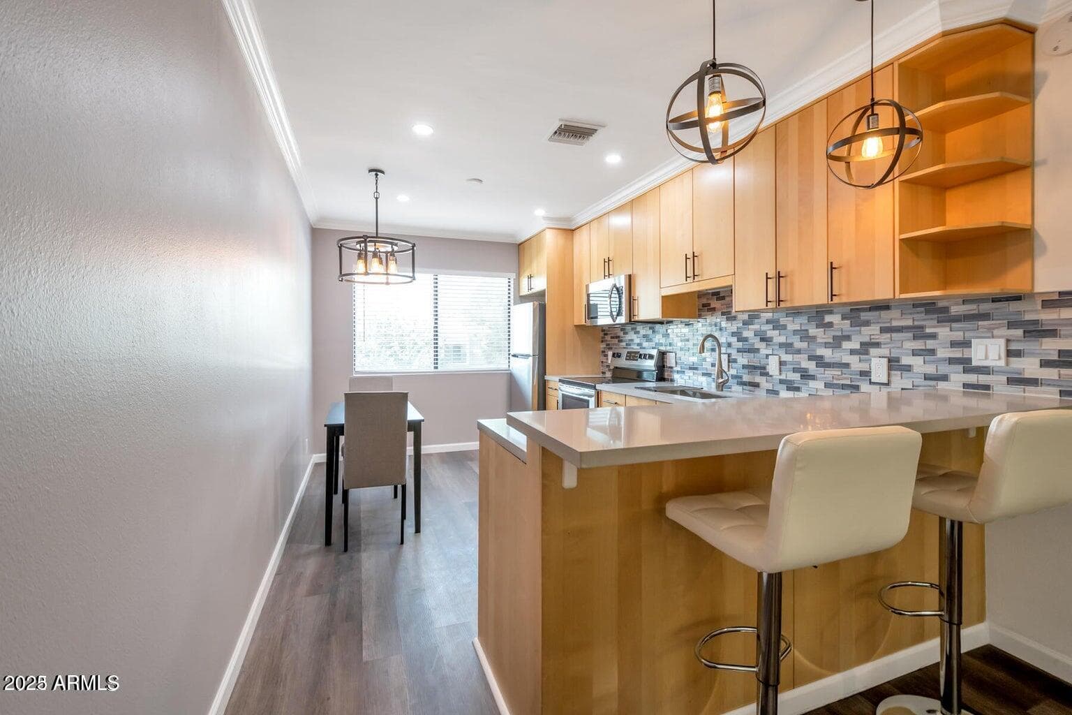 721 E MONTEBELLO Avenue 225, Phoenix, AZ 85014 — photo 3 of 15