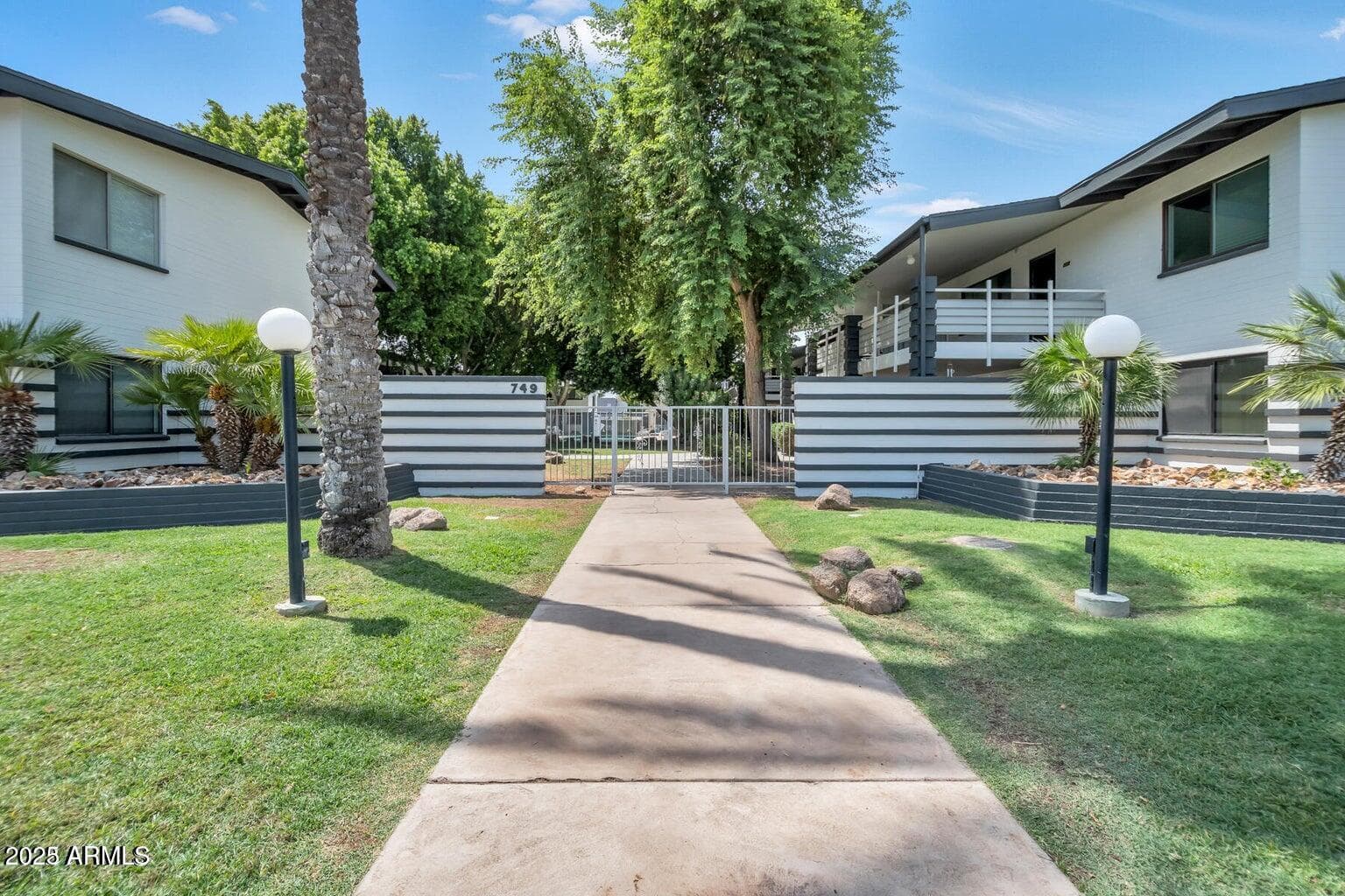 721 E MONTEBELLO Avenue 225, Phoenix, AZ 85014 — photo 13 of 15