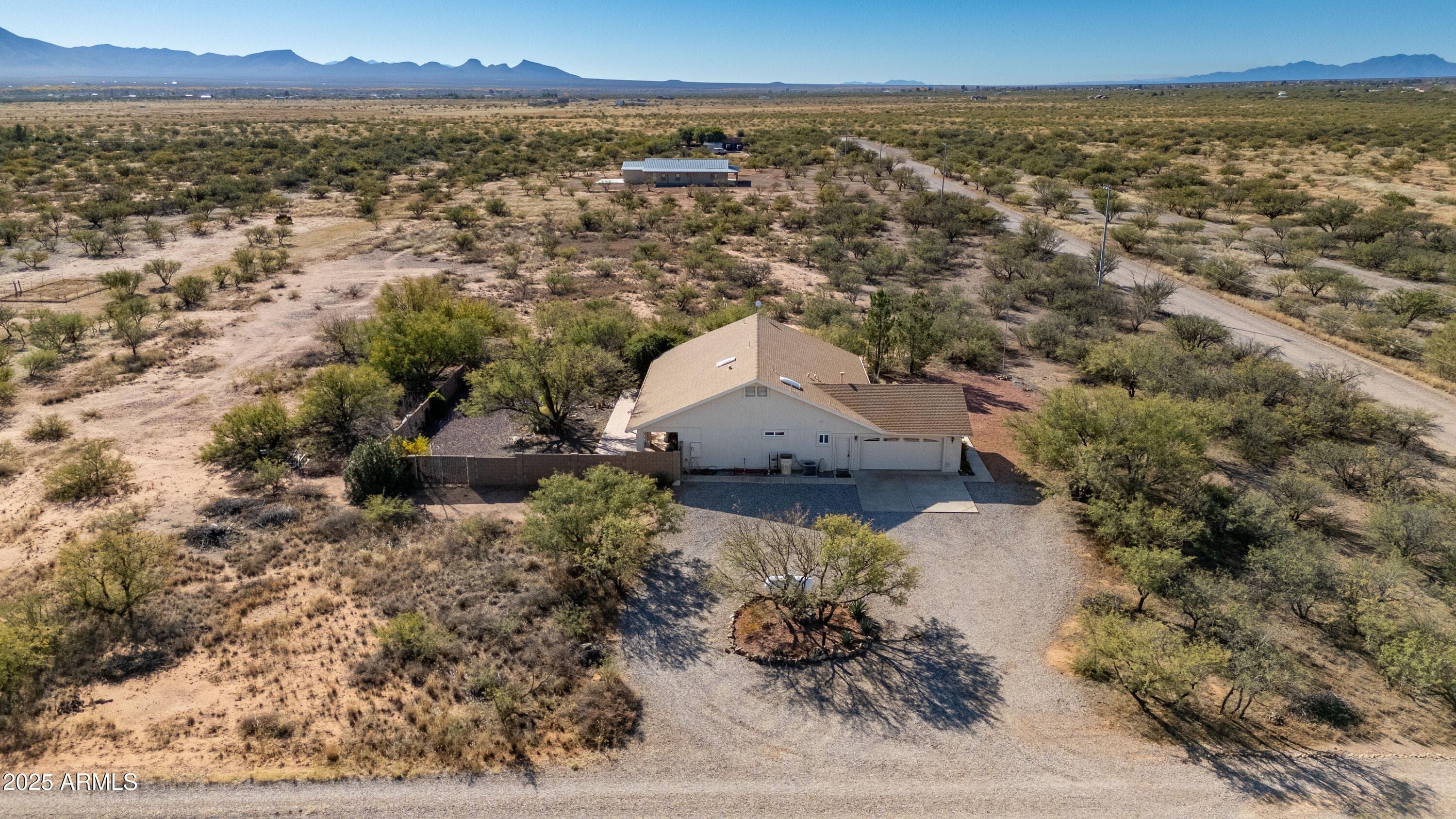 10148 S AIRSTRIP Road, Hereford, AZ 85615 — photo 32 of 35
