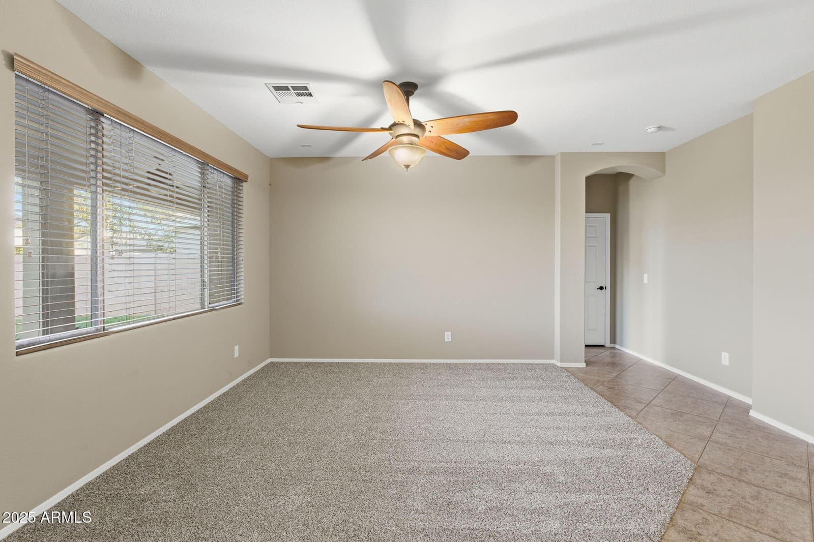 13820 W CHEERY LYNN Road, Avondale, AZ 85392 — photo 7 of 28