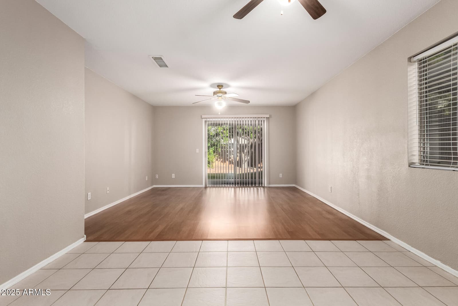 3822 W FALLEN LEAF Lane, Glendale, AZ 85310 — photo 4 of 35
