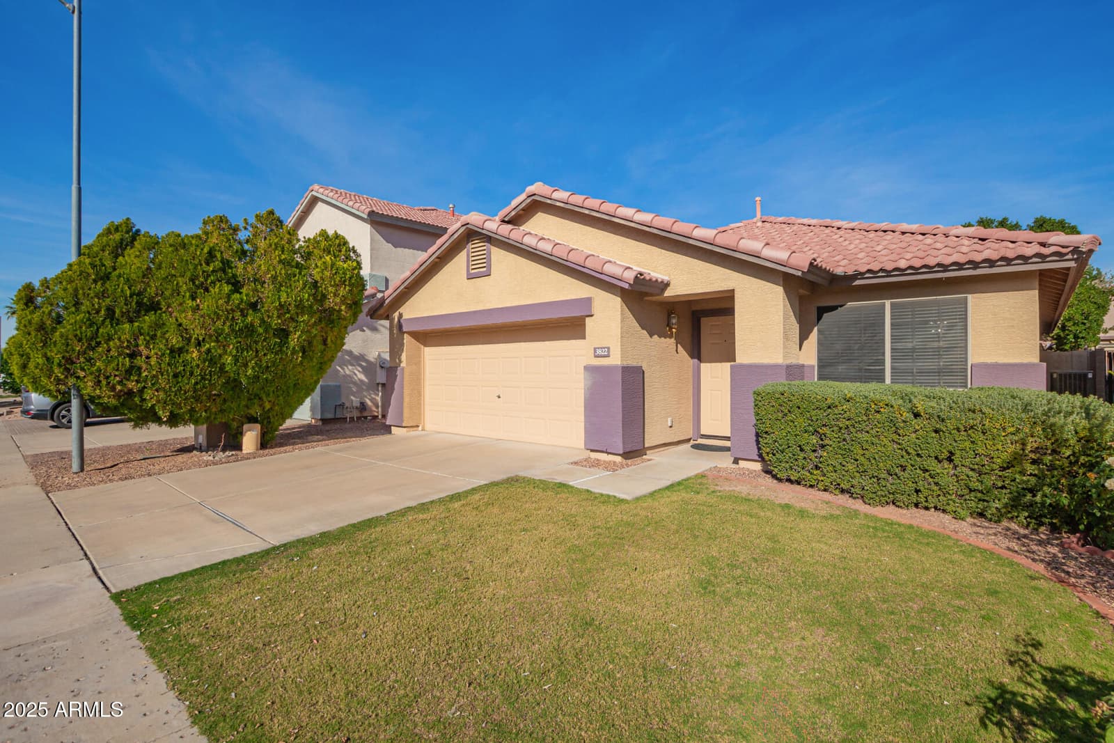 3822 W FALLEN LEAF Lane, Glendale, AZ 85310 — photo 3 of 35