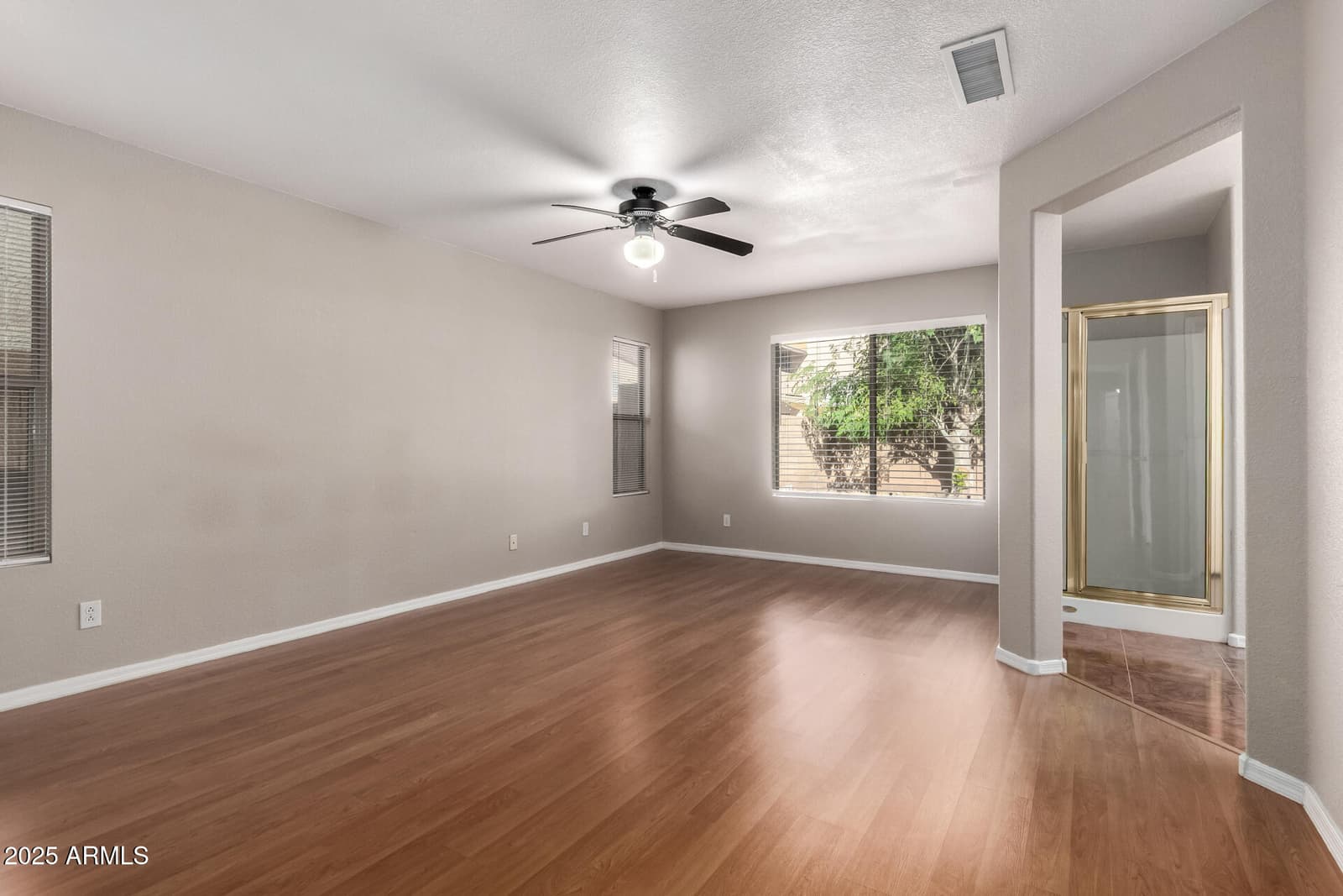 3822 W FALLEN LEAF Lane, Glendale, AZ 85310 — photo 14 of 35