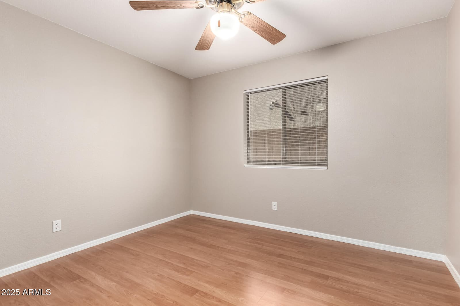 3822 W FALLEN LEAF Lane, Glendale, AZ 85310 — photo 20 of 35