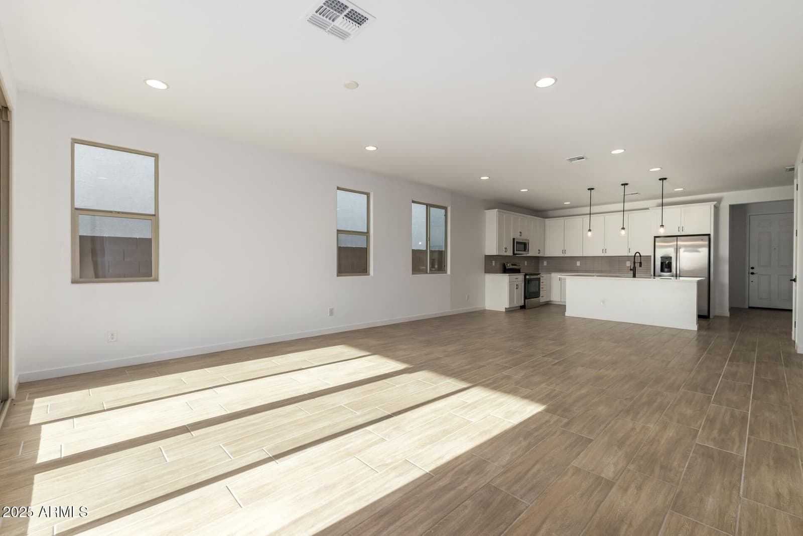 18621 E HELIAN Drive, Gold Canyon, AZ 85118 — photo 9 of 29
