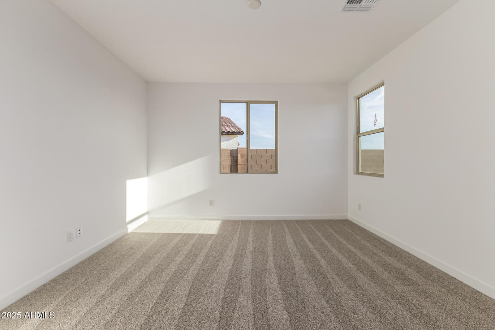 18621 E HELIAN Drive, Gold Canyon, AZ 85118 — photo 11 of 29