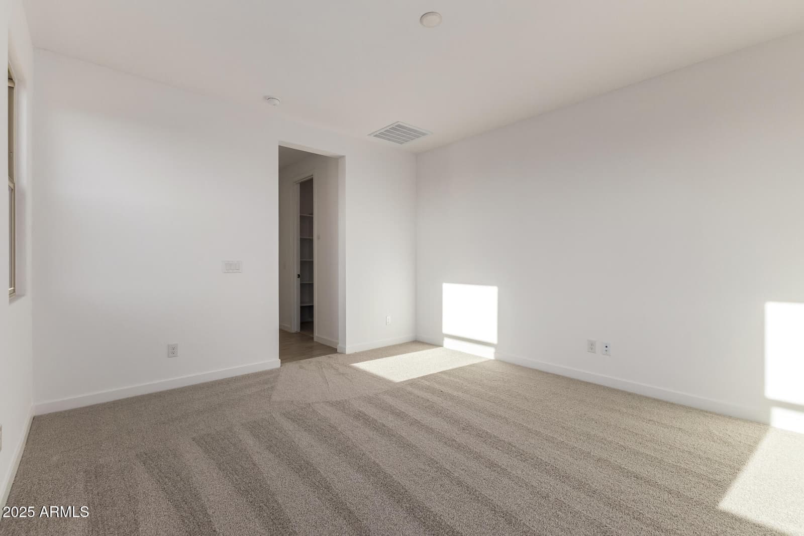 18621 E HELIAN Drive, Gold Canyon, AZ 85118 — photo 13 of 29