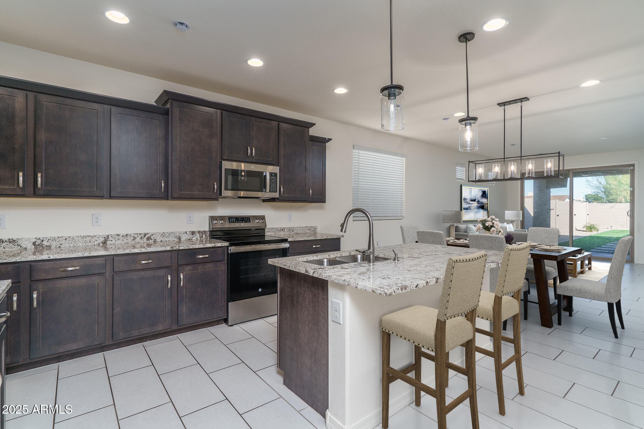 15011 N 55TH Drive, Glendale, AZ 85306 — photo 3 of 40