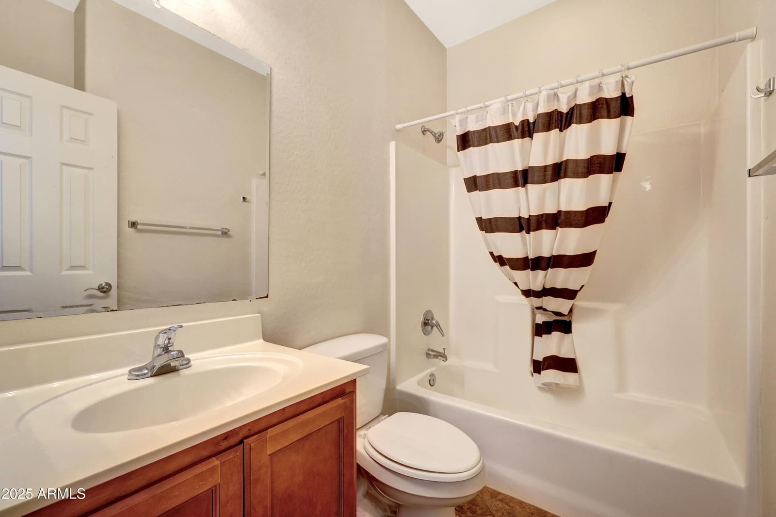 2950 W LOUISE Drive 206, Phoenix, AZ 85027 — photo 15 of 32