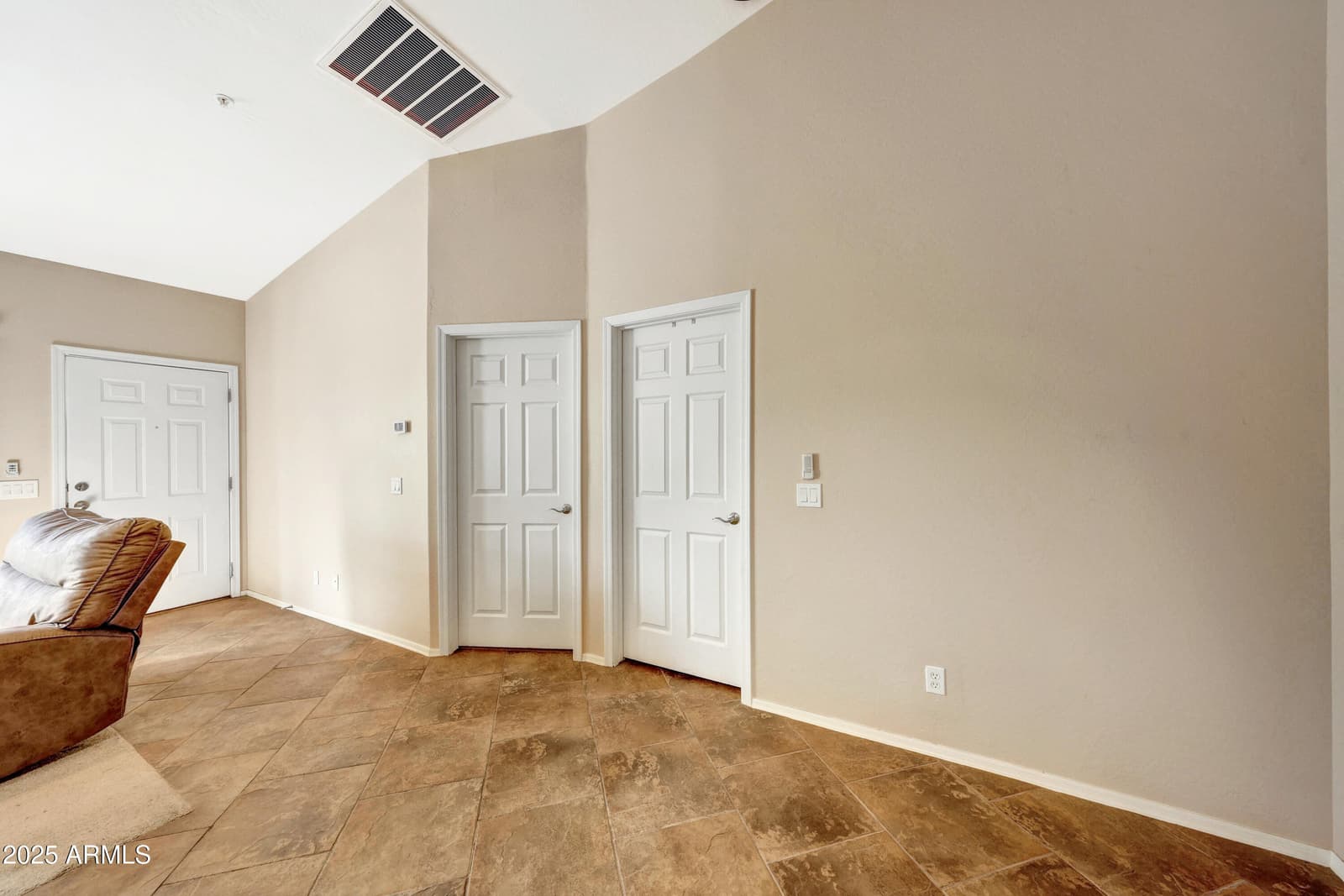 2950 W LOUISE Drive 206, Phoenix, AZ 85027 — photo 5 of 32