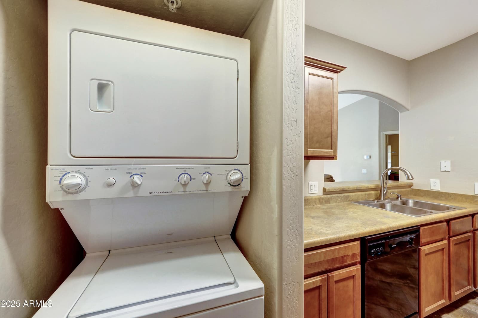 2950 W LOUISE Drive 206, Phoenix, AZ 85027 — photo 24 of 32