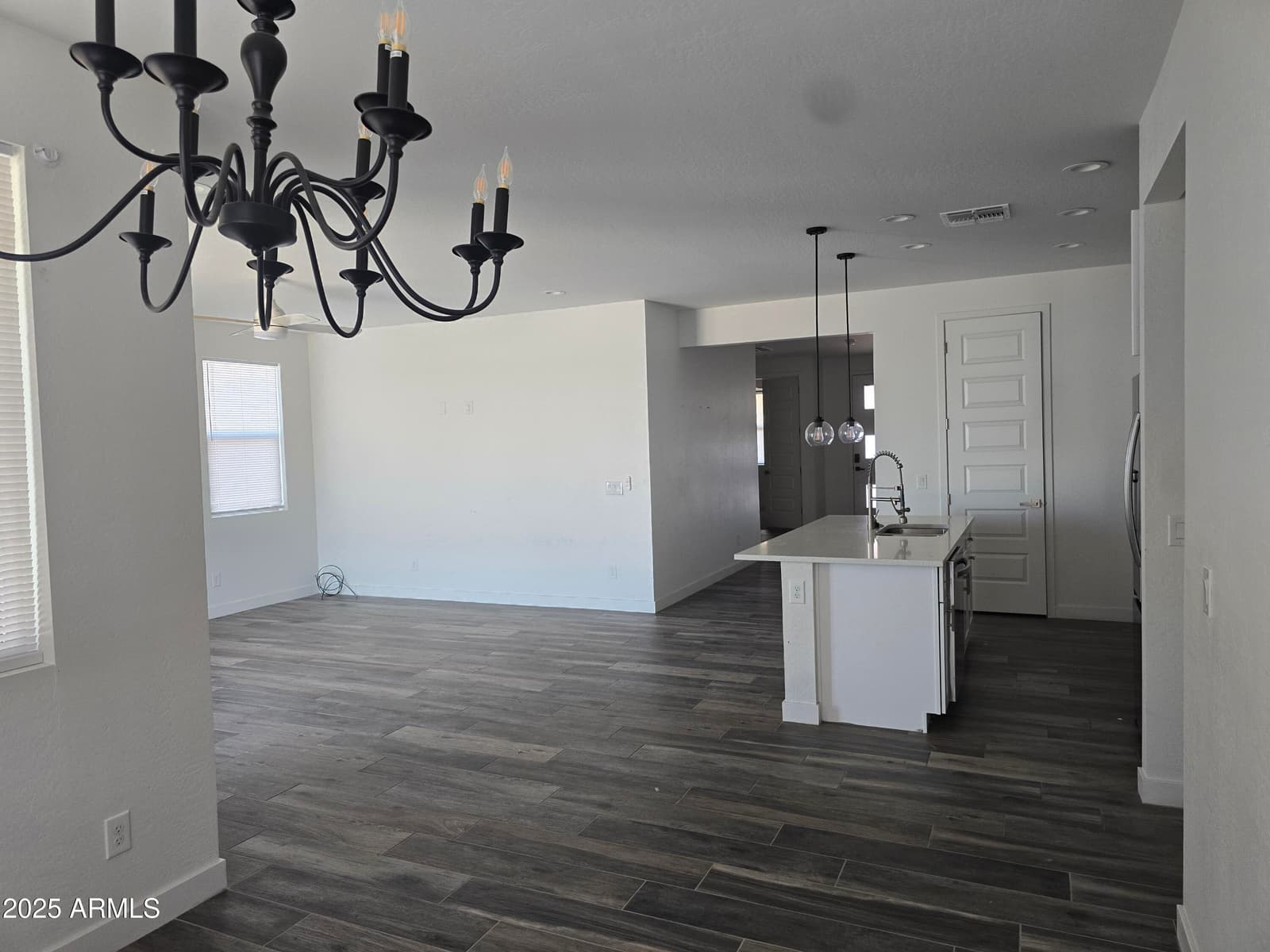 3730 N COCOPA Drive, Eloy, AZ 85131 — photo 6 of 31