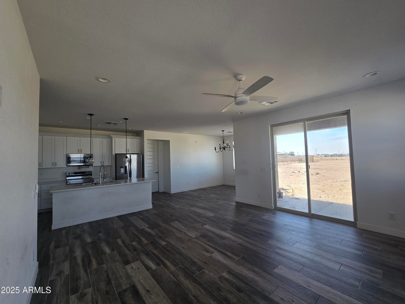 3730 N COCOPA Drive, Eloy, AZ 85131 — photo 7 of 31