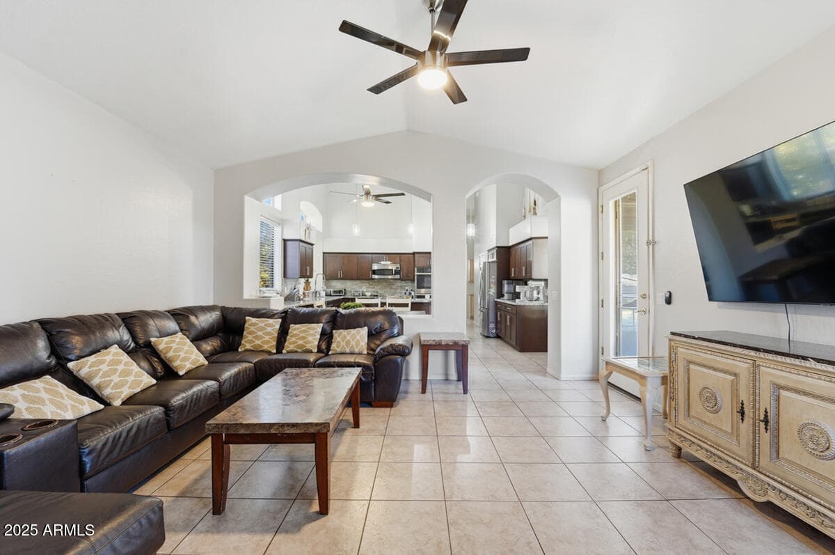 7150 W DREYFUS Drive, Peoria, AZ 85381 — photo 18 of 50