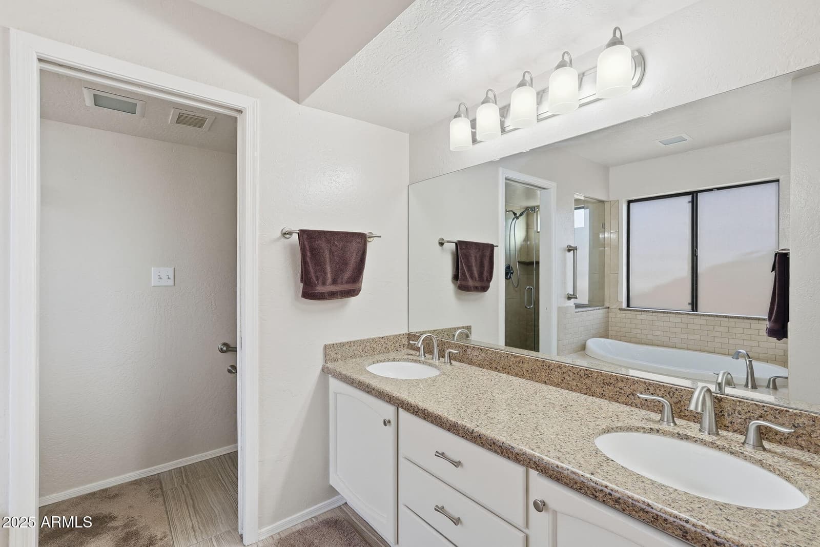 1533 N Sinova, Mesa, AZ 85205 — photo 37 of 50