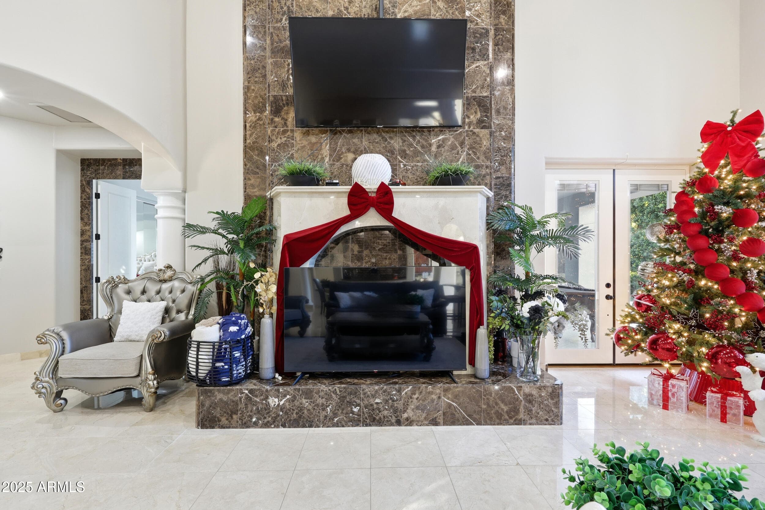 330 N CLOVERFIELD Circle, Litchfield Park, AZ 85340 — photo 13 of 68