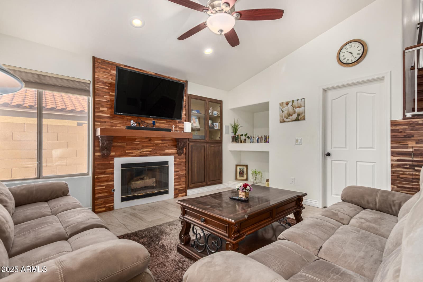 479 W DOUGLAS Avenue, Gilbert, AZ 85233 — photo 7 of 38