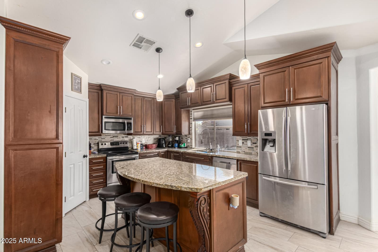 479 W DOUGLAS Avenue, Gilbert, AZ 85233 — photo 12 of 38