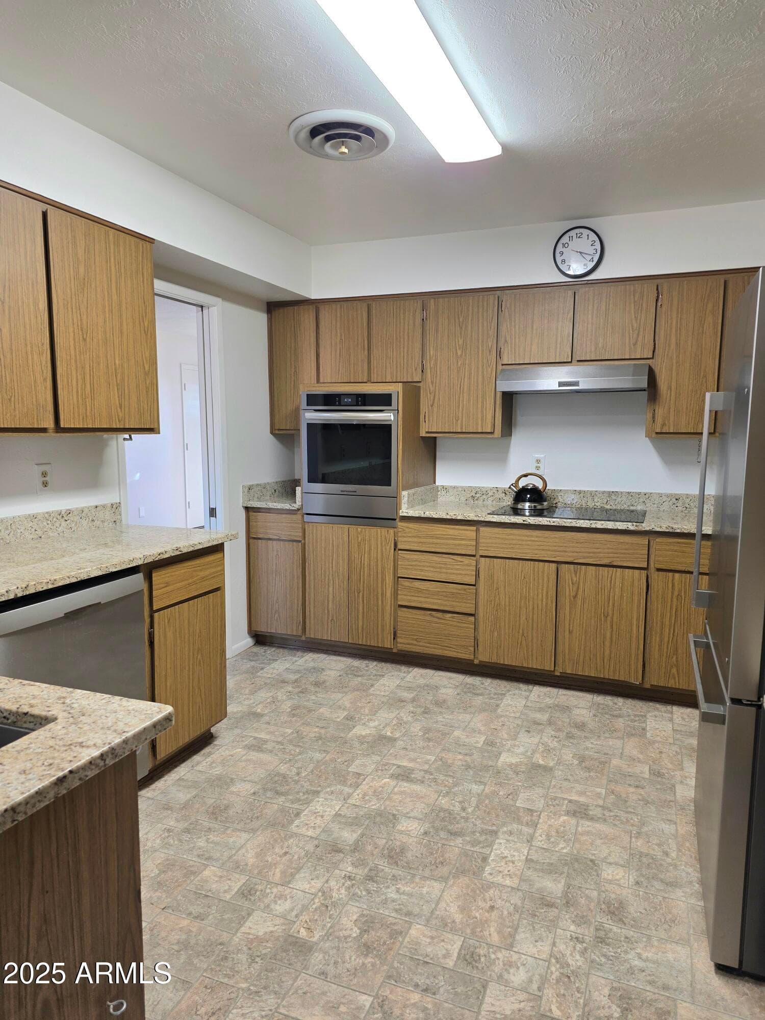 9346 W MADERO Drive, Arizona City, AZ 85123 — photo 11 of 43