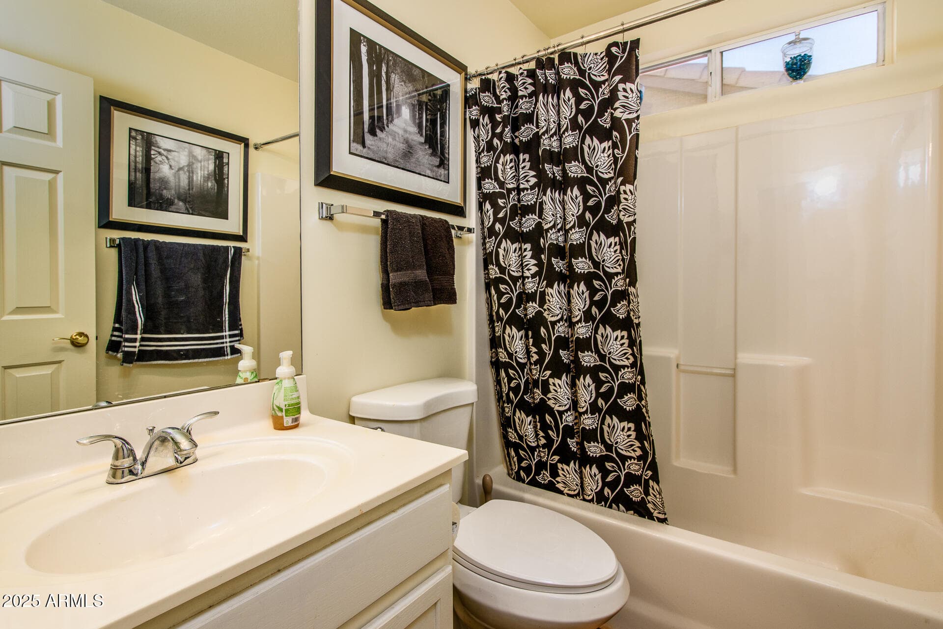 1757 E LINDRICK Drive, Chandler, AZ 85249 — photo 18 of 103